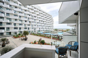Star Apartment in Infinity Beach Resort - parking